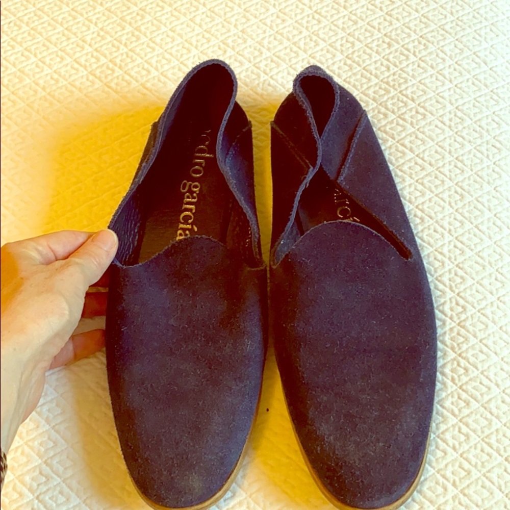 Pedro Garcia navy smoking loafers. Size 9.5